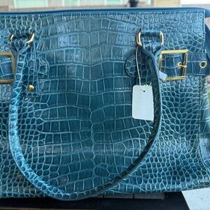 Elegant Blue Crocodile-Embossed Women's Bag